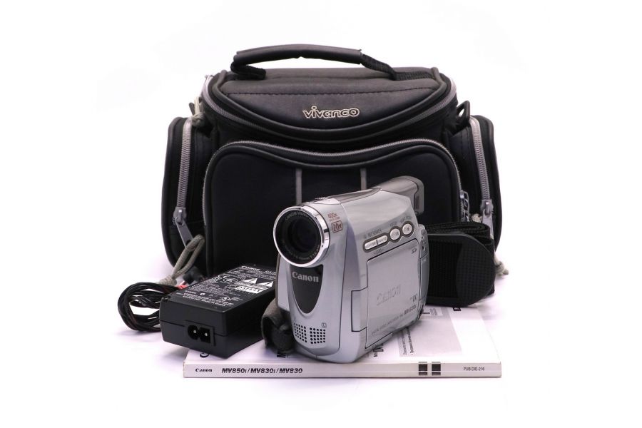 Видеокамера компактная цифровая Canon MV830i