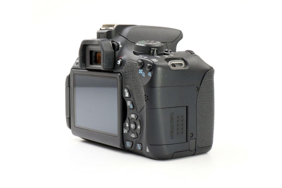 Камера Canon EOS 700D body (пробег 315 кадров)