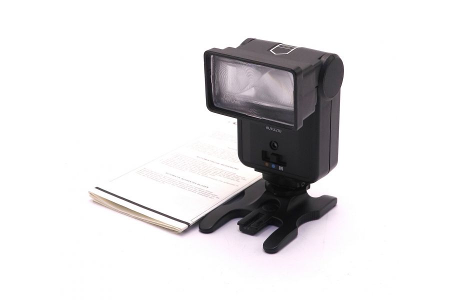 Универсальная компактная фотовспышка Cobra Auto 210