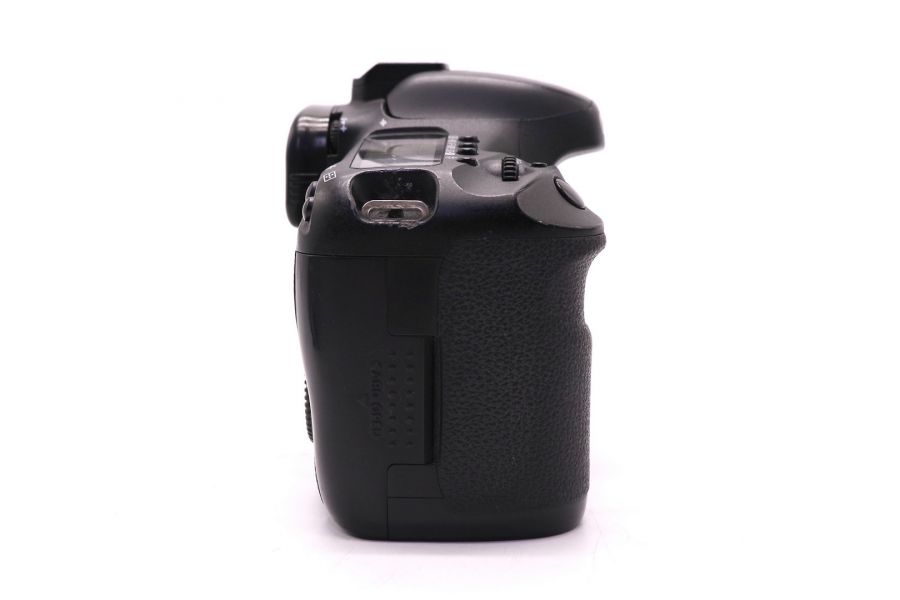 Canon EOS 7D body (пробег 106500 кадров)
