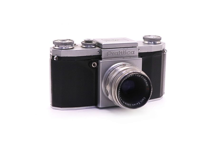 Зеркальная пленочная камера Praktica KW kit