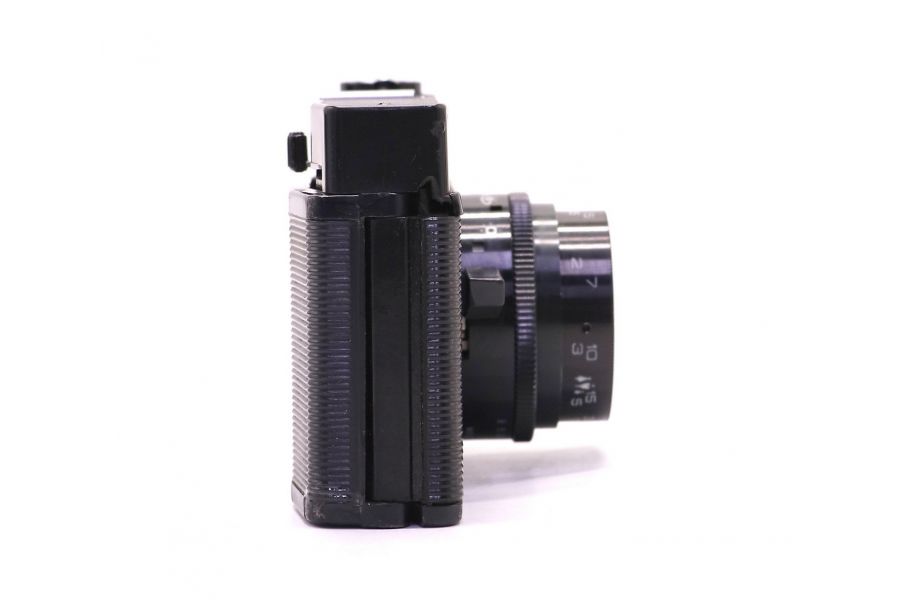 Советская аналоговая фотокамера Смена Символ