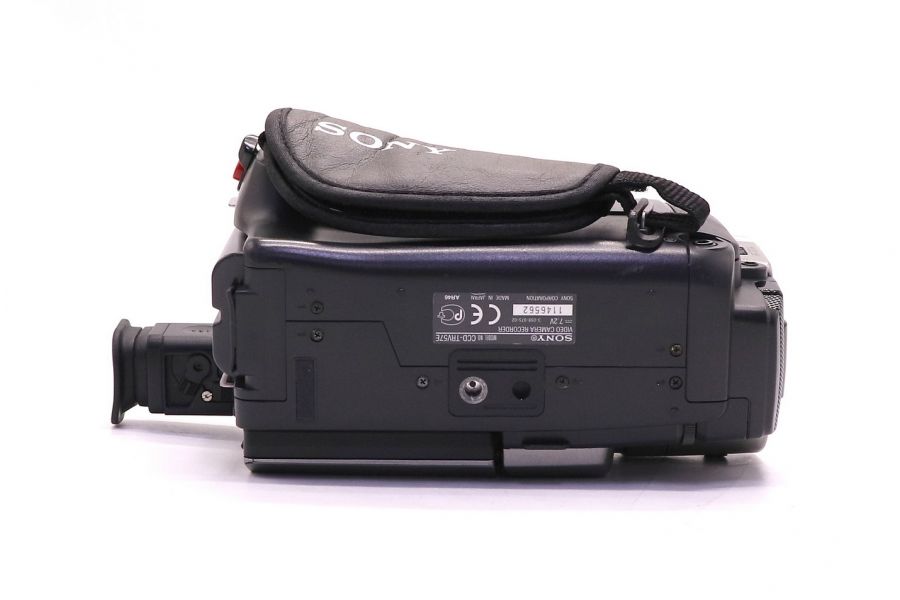 Кассетная видеокамера Sony CCD-TRV57E (Video8)