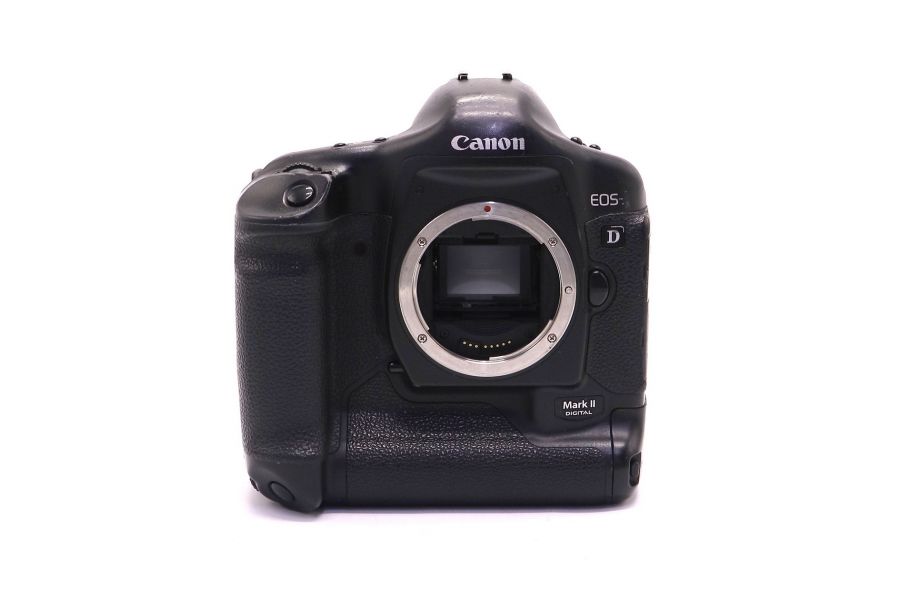 Canon EOS 1D Mark II body (пробег 160400 кадров)