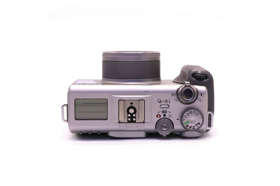 Цифровая фотокамера Canon PowerShot G3 в упаковке