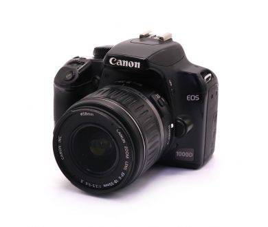 Камера Canon EOS 1000D kit в упаковке (пробег 78000 кадров)