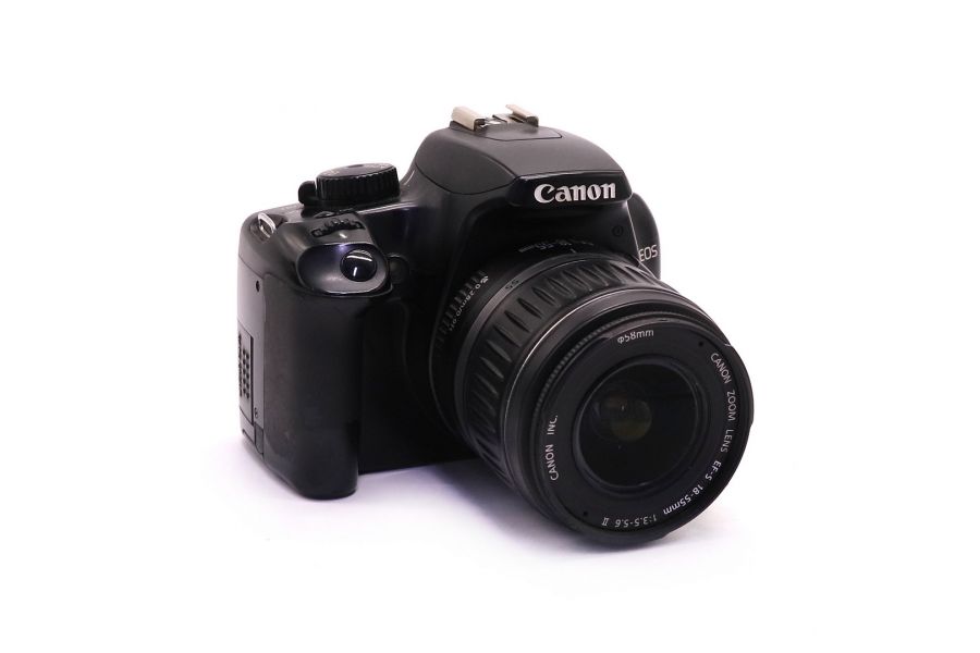 Камера Canon EOS 1000D kit в упаковке (пробег 78000 кадров)