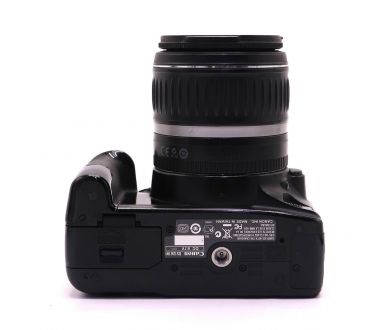 Камера Canon EOS 1000D kit в упаковке (пробег 78000 кадров)