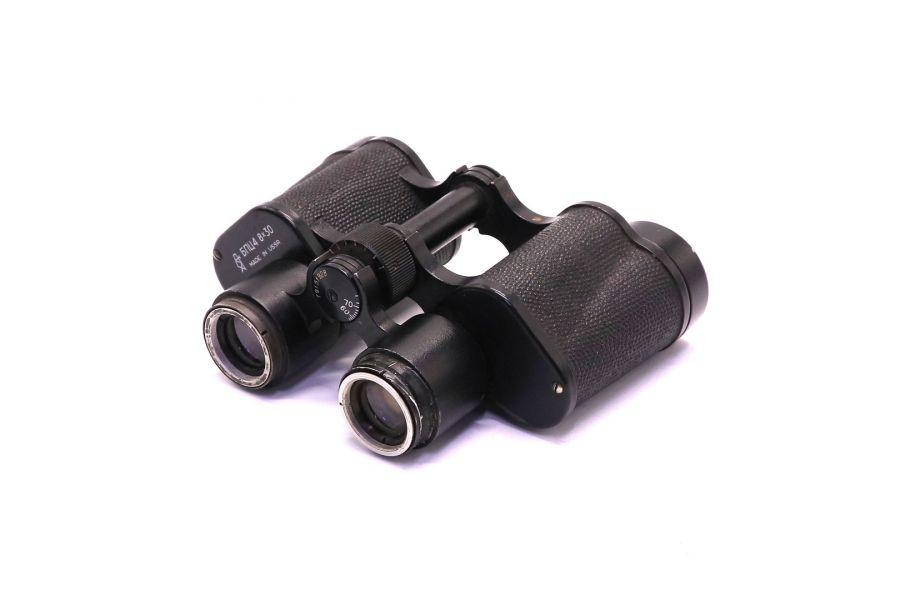 Классический советский полевой бинокль БПЦ4 8х30