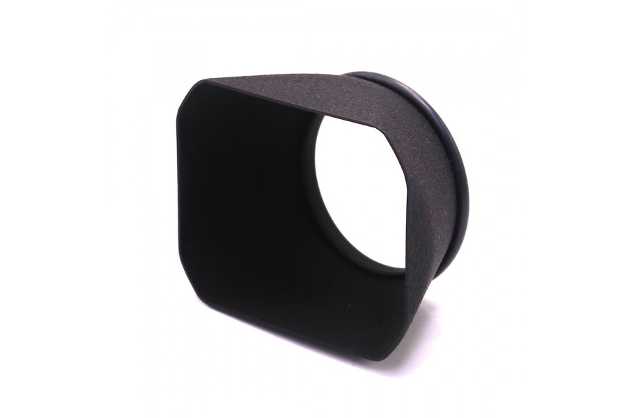 Металлическая бленда 49мм Pentacon в упаковке