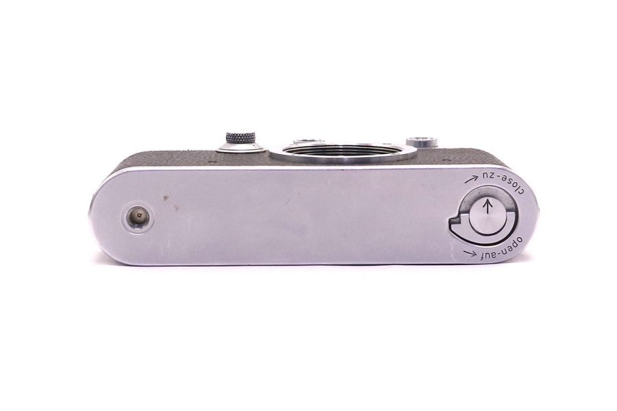 Дальномерный плёночный фотоаппарат Leica IIIf body