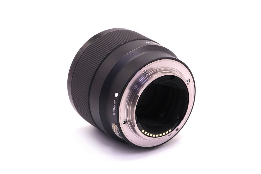 Цифровой Sony FE 1.8/50 (SEL-50F18F) в упаковке