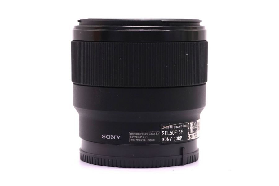 Цифровой Sony FE 1.8/50 (SEL-50F18F) в упаковке