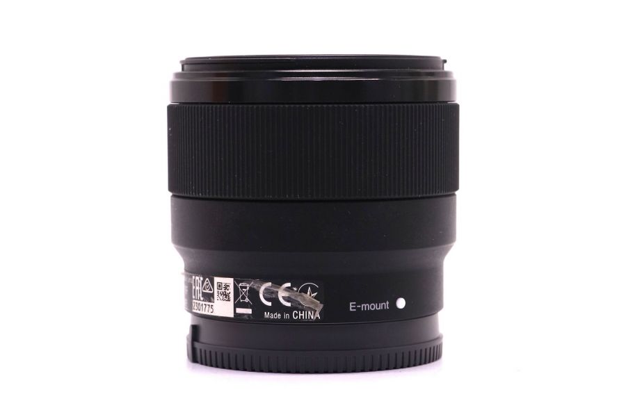 Цифровой Sony FE 1.8/50 (SEL-50F18F) в упаковке