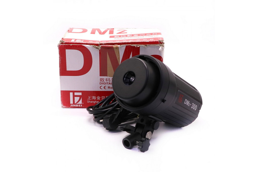 Импульсный свет Jinbei Digital Studio DM2 300 в упаковке