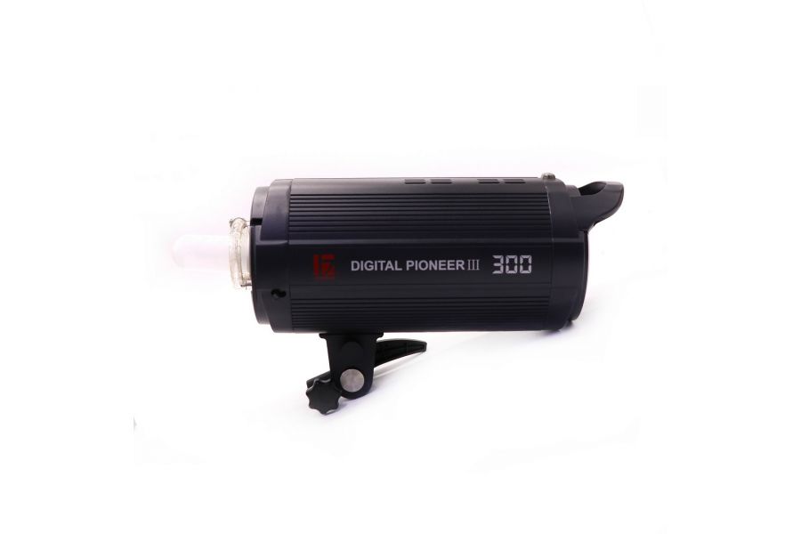 Студийный моноблок Jinbei Digital Pioneer III 300 в упаковке