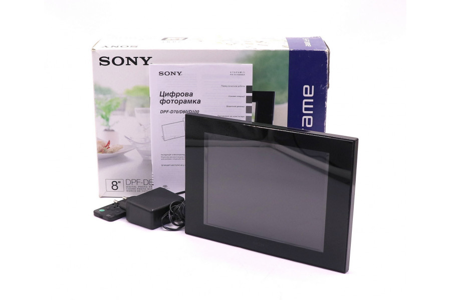 Цифровая фоторамка Sony DPF-D80 в упаковке