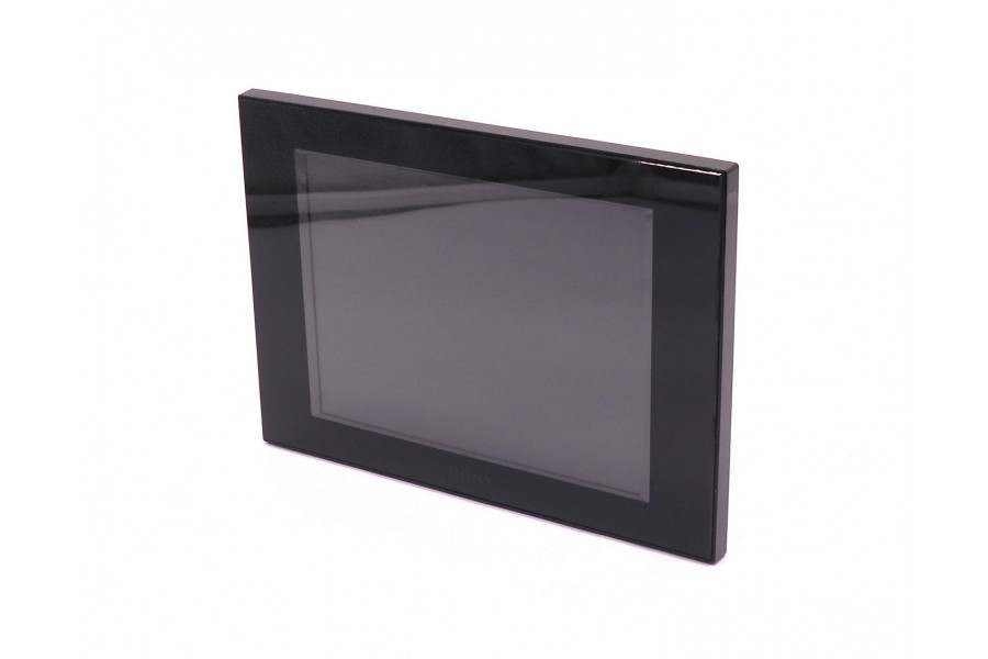 Цифровая фоторамка Sony DPF-D80 в упаковке