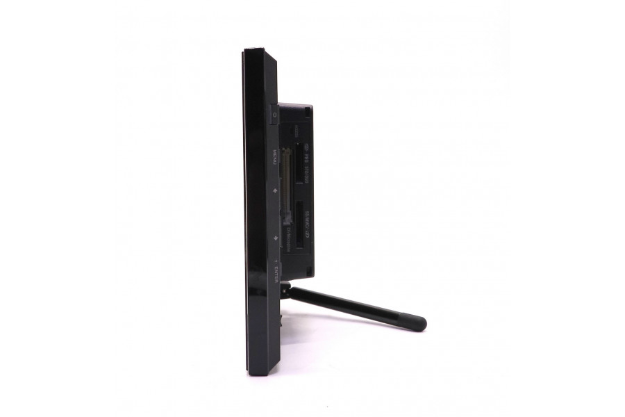 Цифровая фоторамка Sony DPF-D80 в упаковке