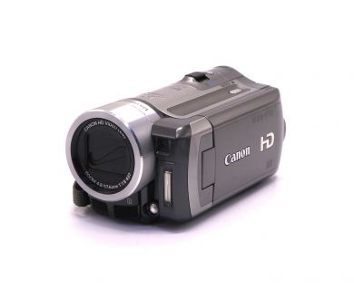 Компактная Full HD видеокамера Canon HF100