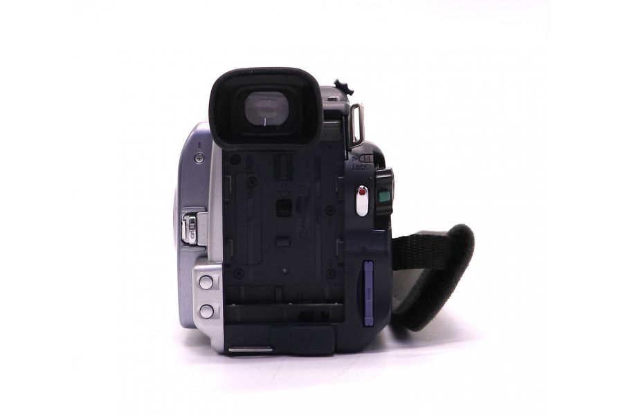 Цифровая видеокамера Sony DCR-TRV75E Digital8