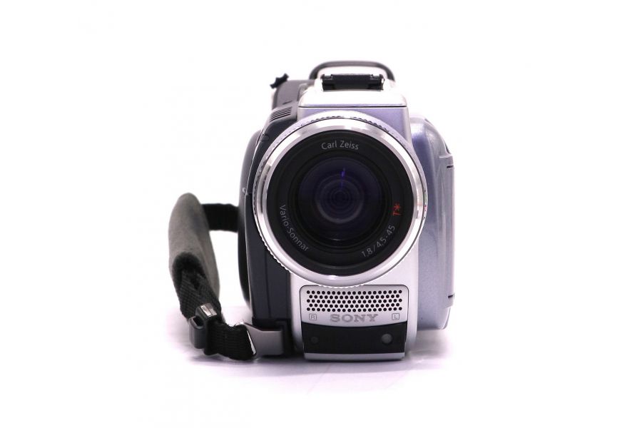 Цифровая видеокамера Sony DCR-TRV75E Digital8