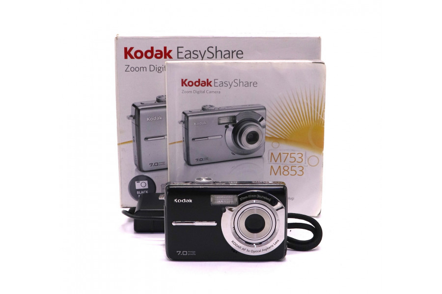 Цифровая камера Kodak EasyShare M753 в упаковке
