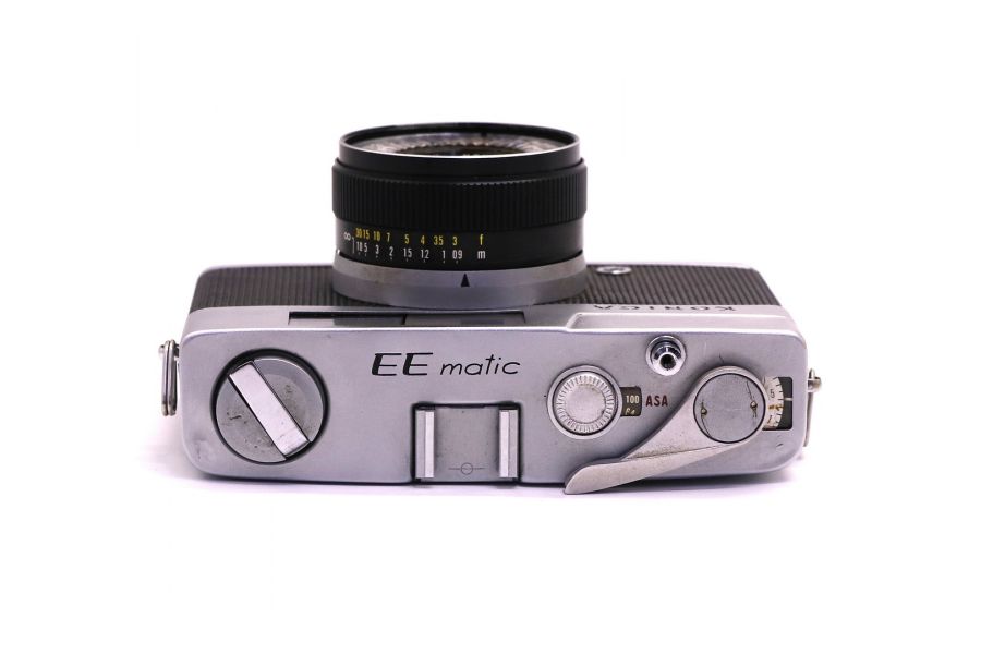 Пленочная фотокамера Konica EE matic (Japan, 1963)
