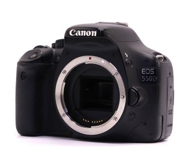 Камера Canon EOS 550D body (пробег 140900 кадров)