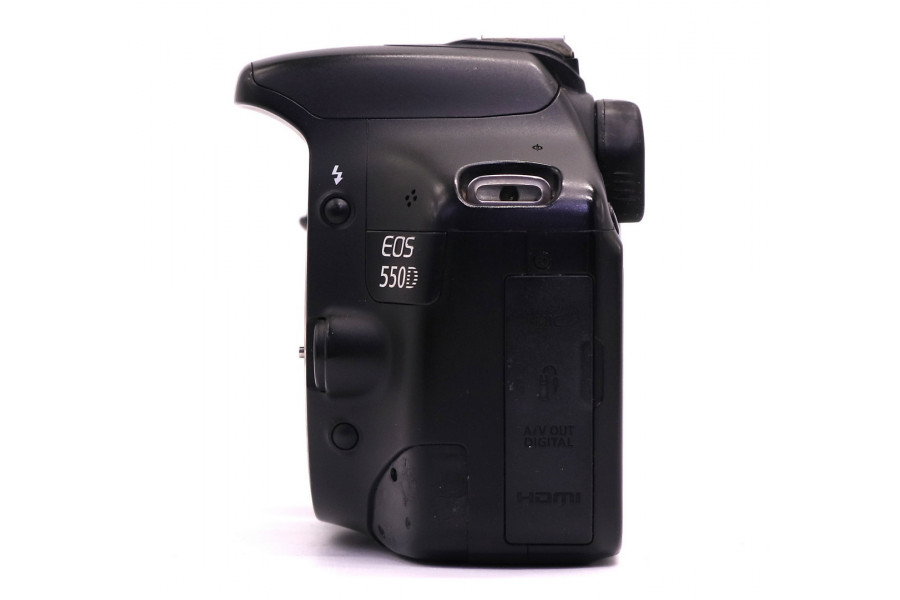 Камера Canon EOS 550D body (пробег 140900 кадров)