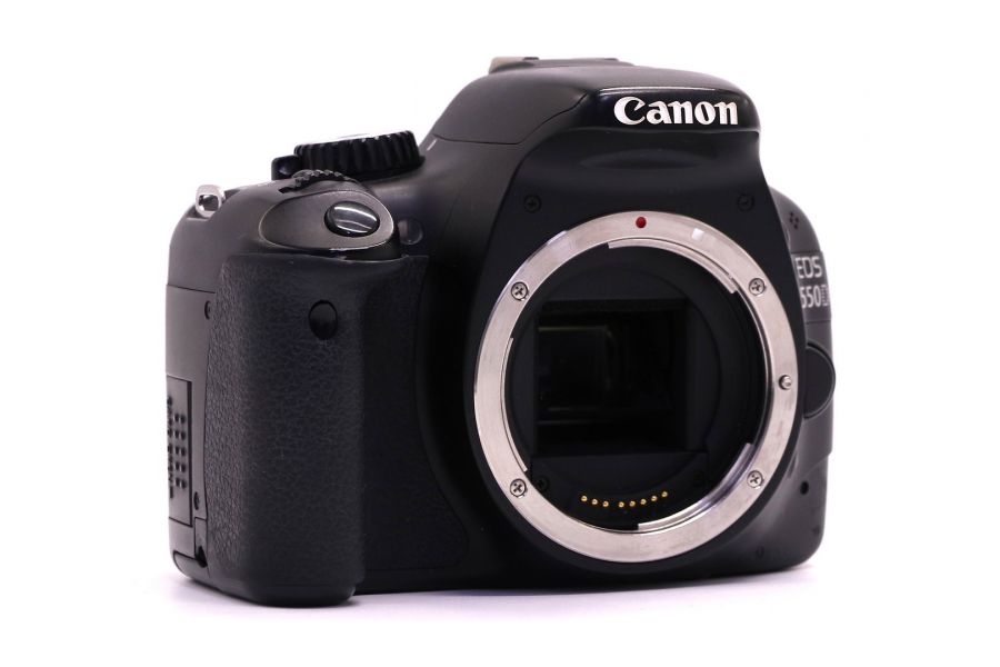 Камера Canon EOS 550D body (пробег 140900 кадров)