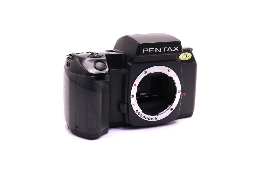 Малоформатная зеркальная камера Pentax SF7 body