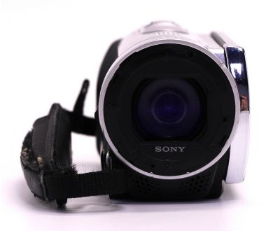 Компактная цифровая видеокамера Sony HDR-CX200E