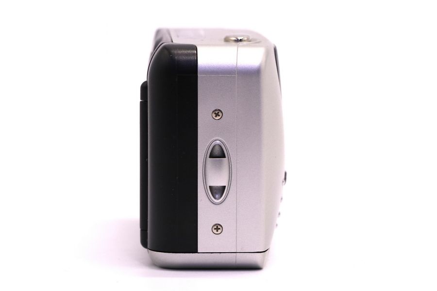 Компактная камера Pleomax Pleo 15 SE в упаковке