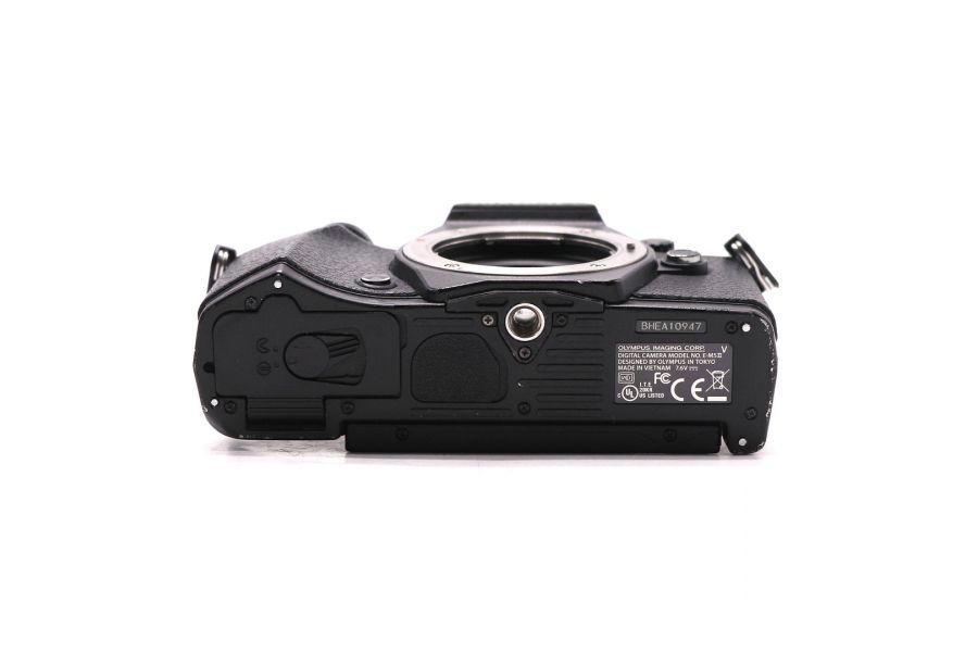 Olympus OM-D E-M5 II body в упаковке (пробег 65615 кадров)