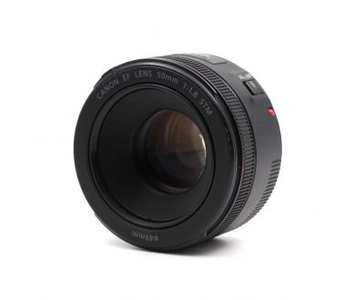 Светосильный фикс-объектив Canon EF 50mm f/1.8 STM