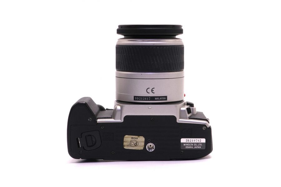 Зеркальная плёночная камера Minolta Dynax 4 kit