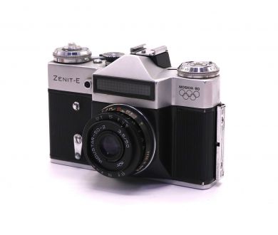 Фотоаппарат Зенит Е + Индустар-50-2 Москва 80