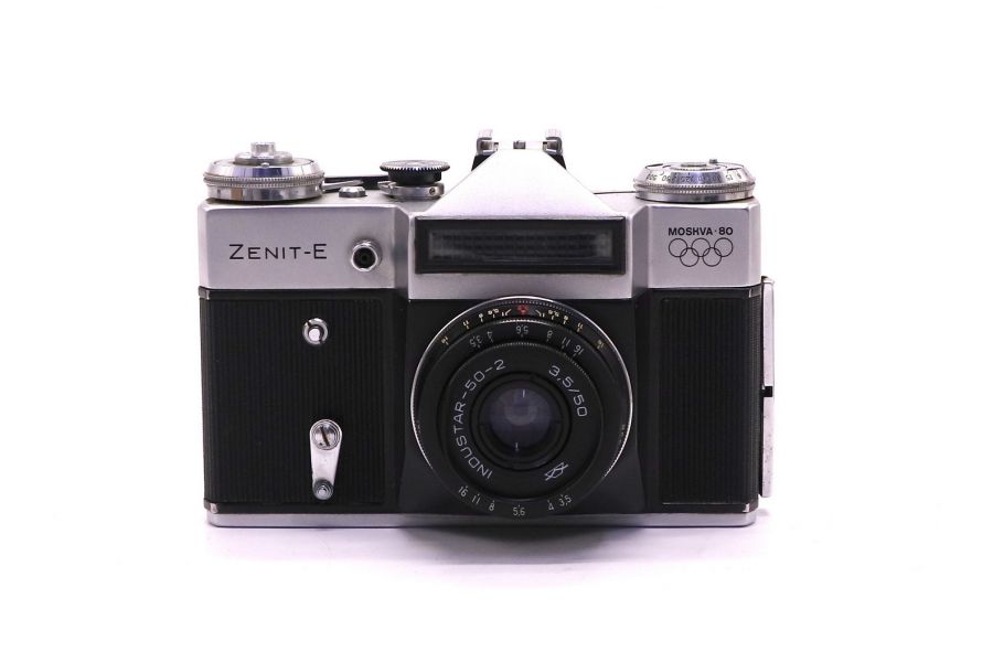 Фотоаппарат Зенит Е + Индустар-50-2 Москва 80