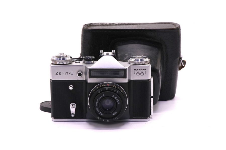 Фотоаппарат Зенит Е + Индустар-50-2 Москва 80