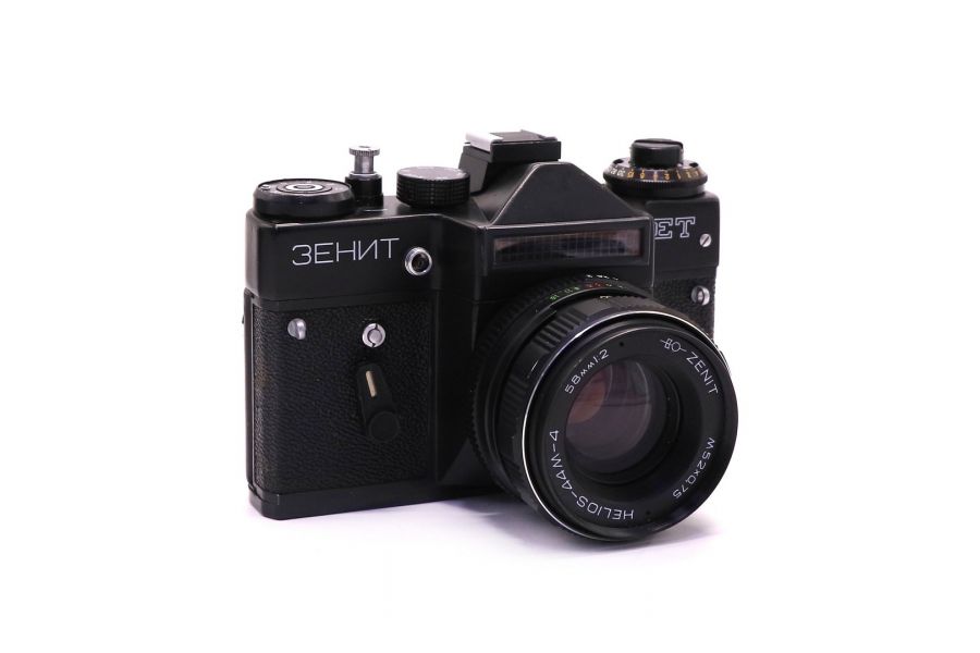 Фотоаппарат Зенит ЕТ + Гелиос-44М-4 2/58