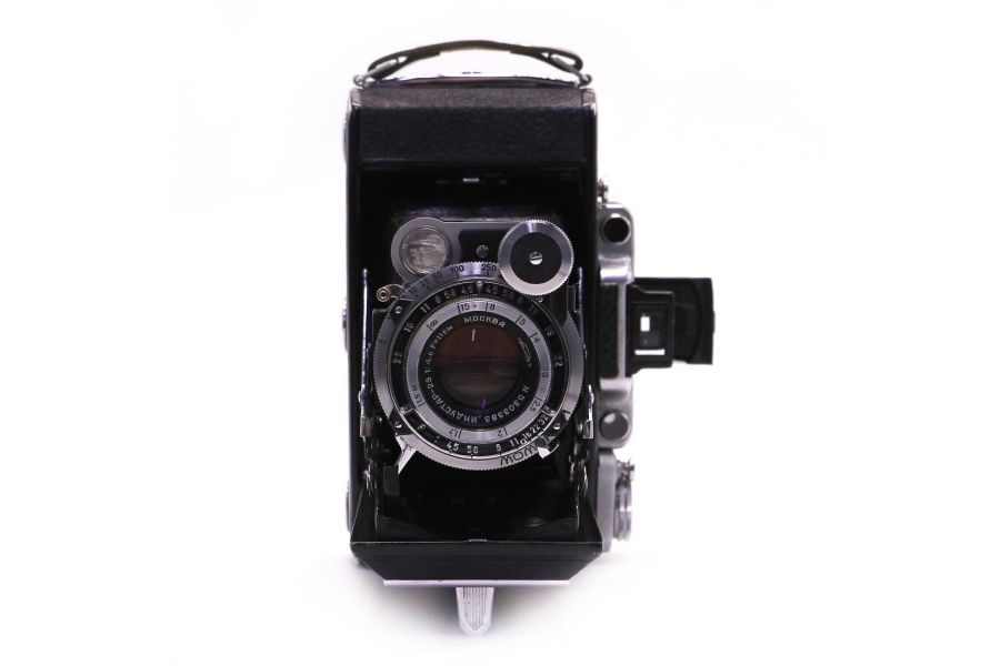 Советская складная дальномерная камера Москва 2