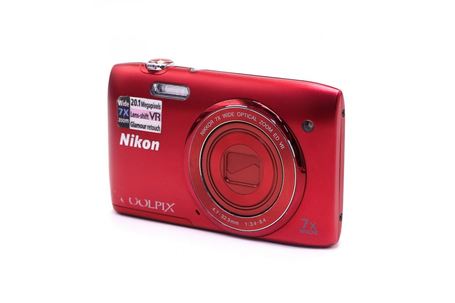 Цифровой фотоаппарат Nikon Coolpix S3500 red