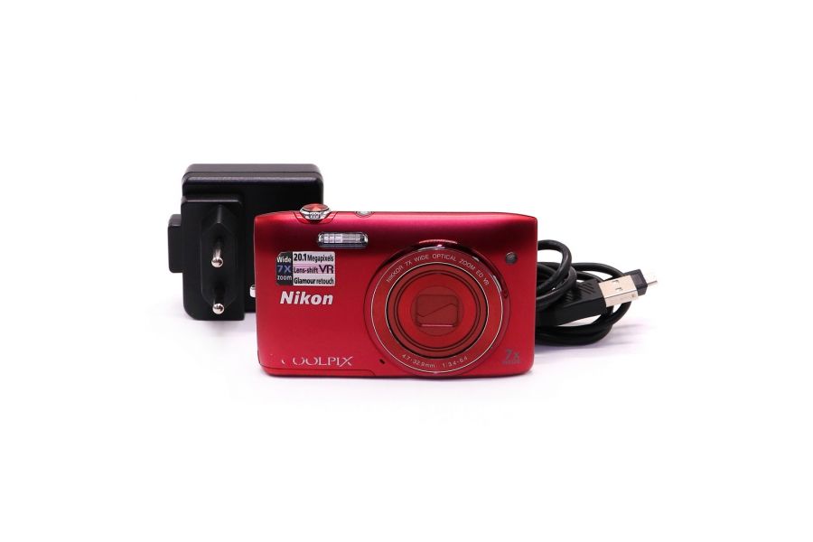 Цифровой фотоаппарат Nikon Coolpix S3500 red