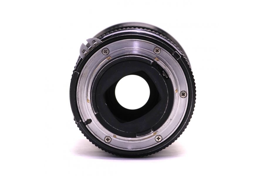 Зум-объектив Nikon Zoom-Nikkor 35-70mm f/3.5