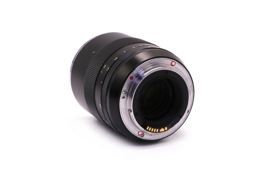 Объектив Makro-Planar 2/100 ZE T* Carl Zeiss для Canon EF