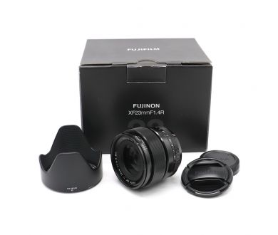 Объектив цифровой Fujifilm XF 23mm f/1.4 R в упаковке