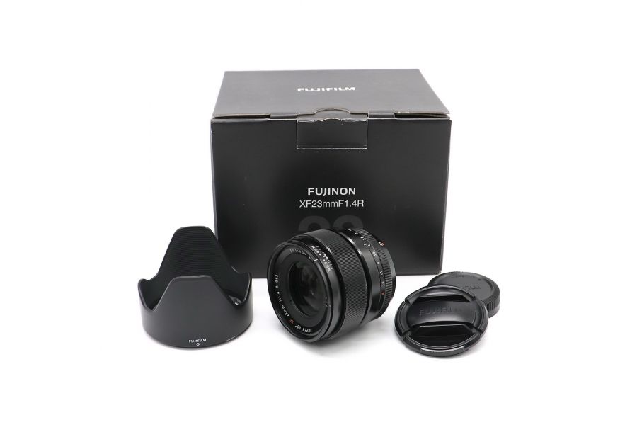 Объектив цифровой Fujifilm XF 23mm f/1.4 R в упаковке