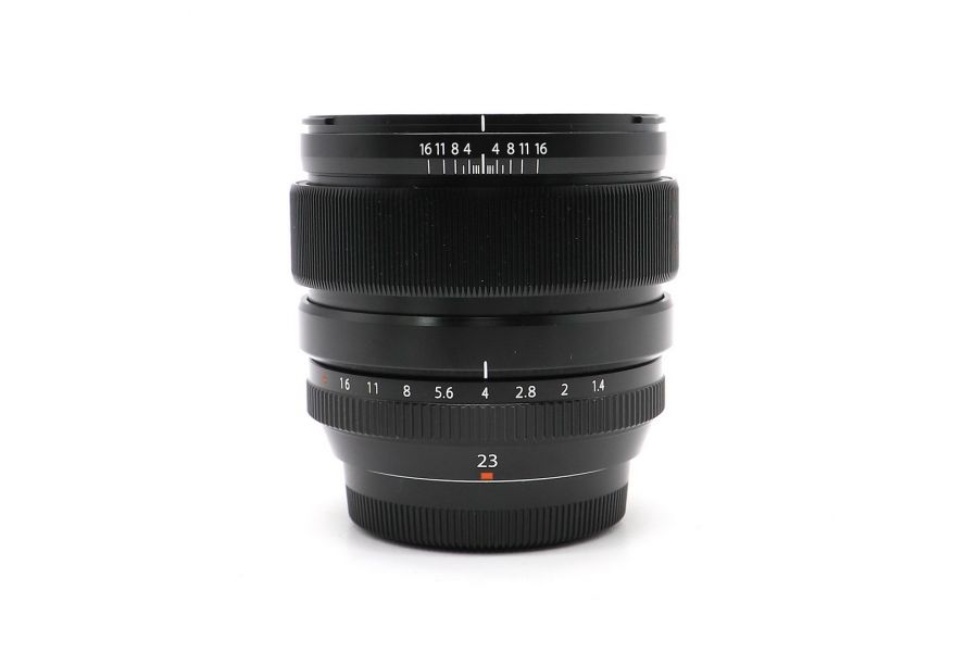Объектив цифровой Fujifilm XF 23mm f/1.4 R в упаковке