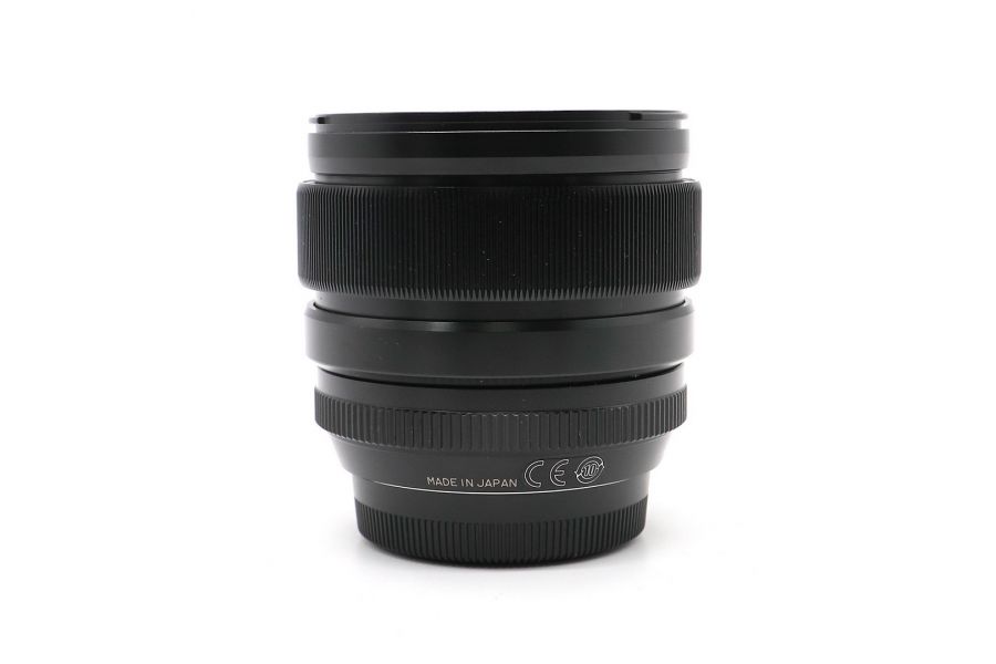 Объектив цифровой Fujifilm XF 23mm f/1.4 R в упаковке